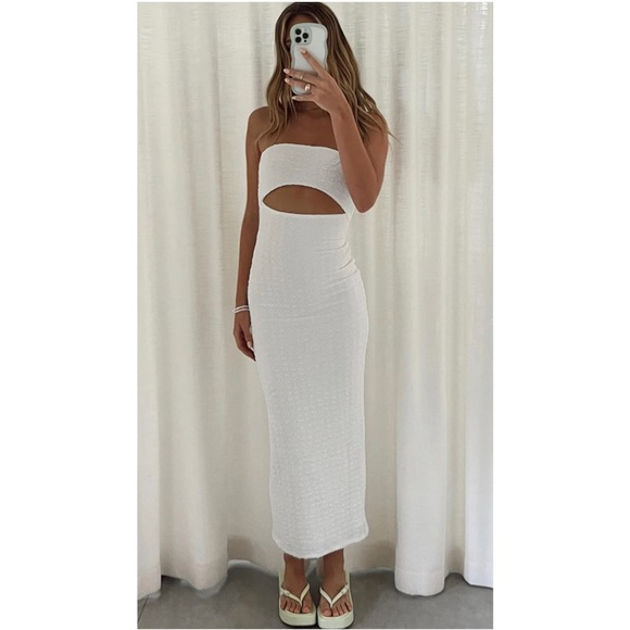 Princess Polly Dresses & Skirts - Strapless Midi Dress